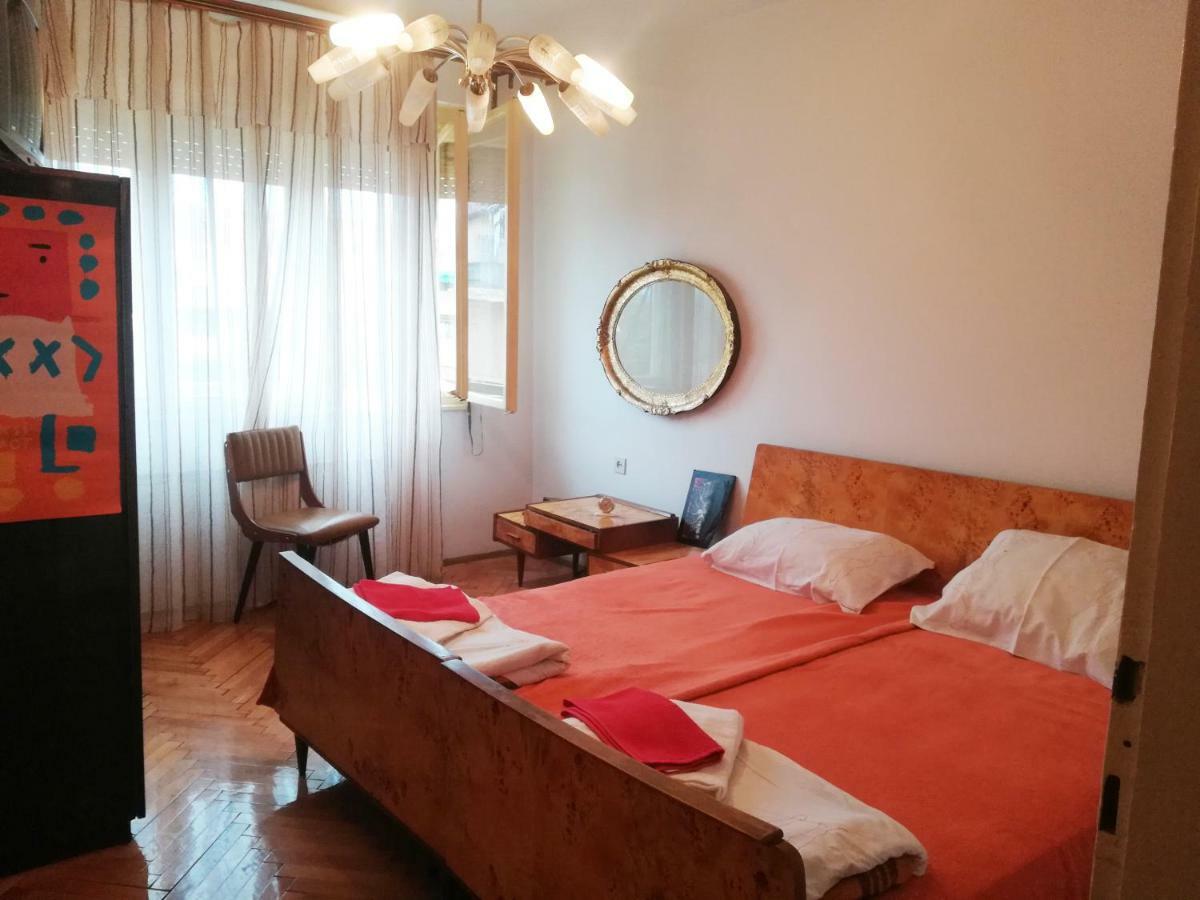 The Pioneers Home Skopje Extérieur photo